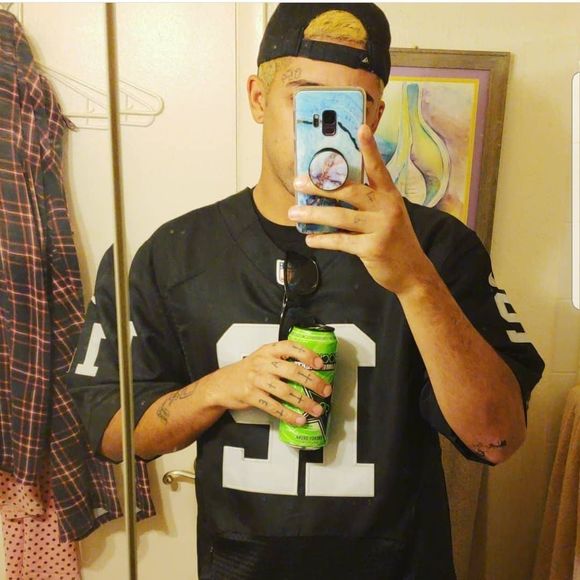 Meet your Posher, Robert - Picture 1 of 1